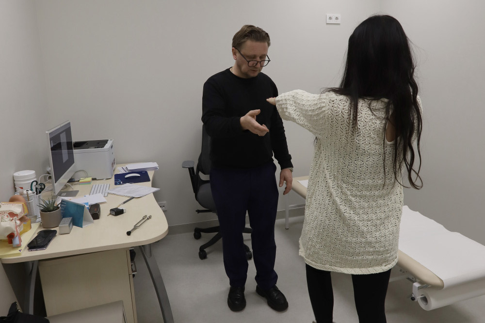 Dr. Atis Legzdiņš neirolors neiromed astra neiroklīnikā (1)